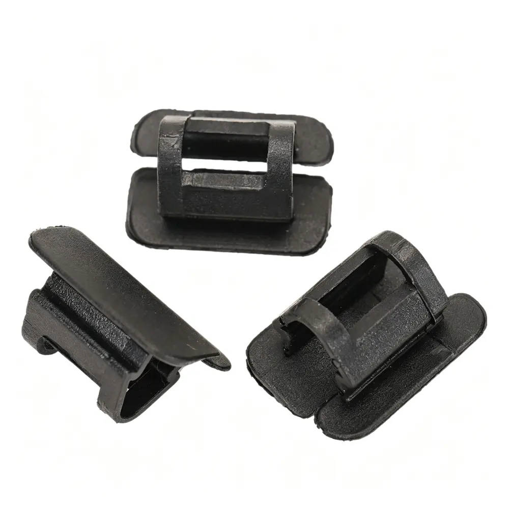 LR027039 Hood Clip - Land Rover — product photo 4 of 4 — aftermarket auto part by MotiveCrate
