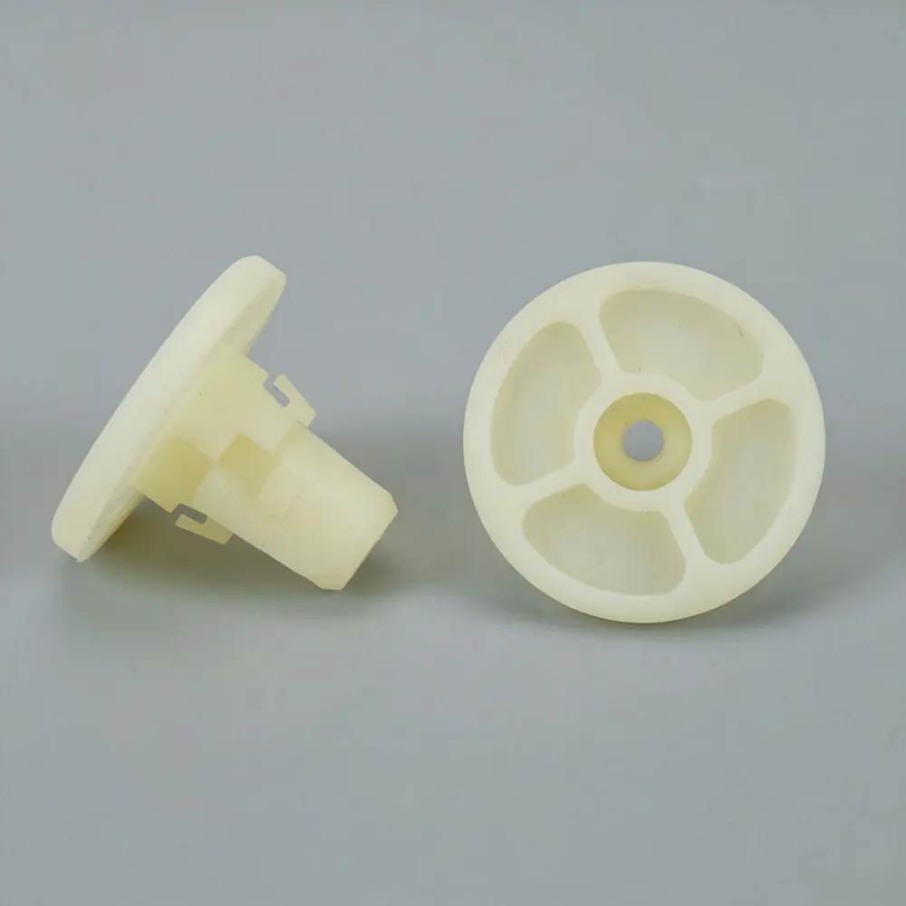 07147306224 Screw & Spring Clip - BMW — product photo 3 of 4 — aftermarket auto part by MotiveCrate