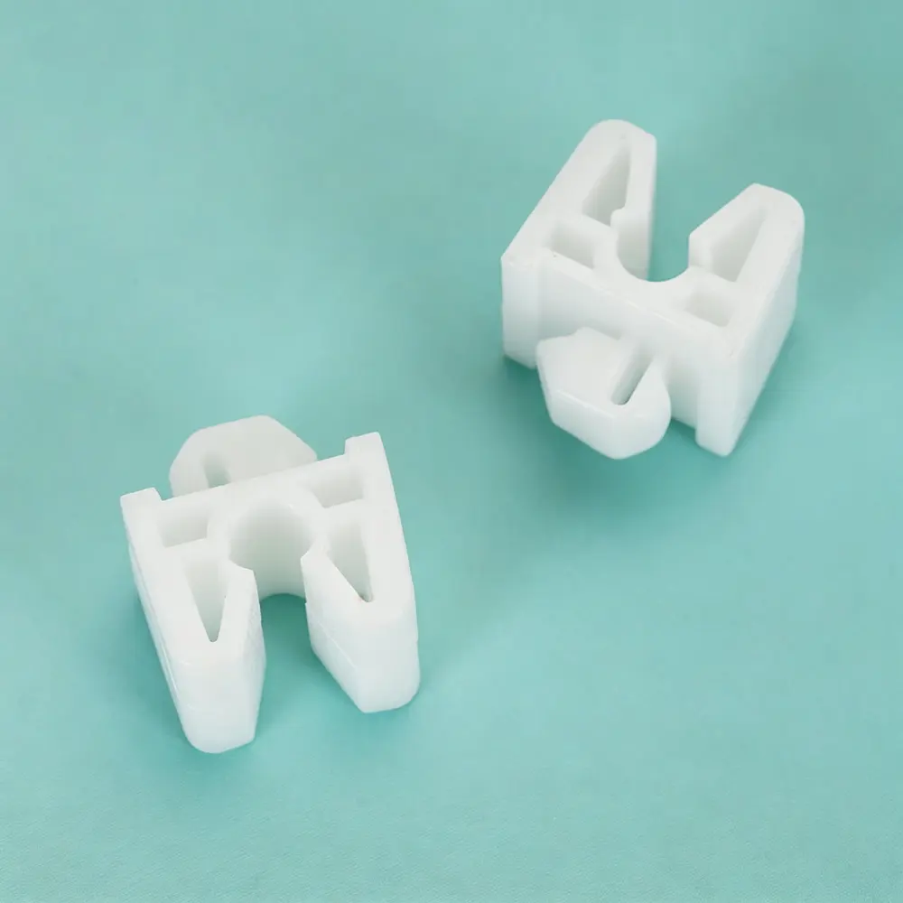 8942799770 Seat Clip - JAC — product photo 2 of 4 — aftermarket auto part by MotiveCrate