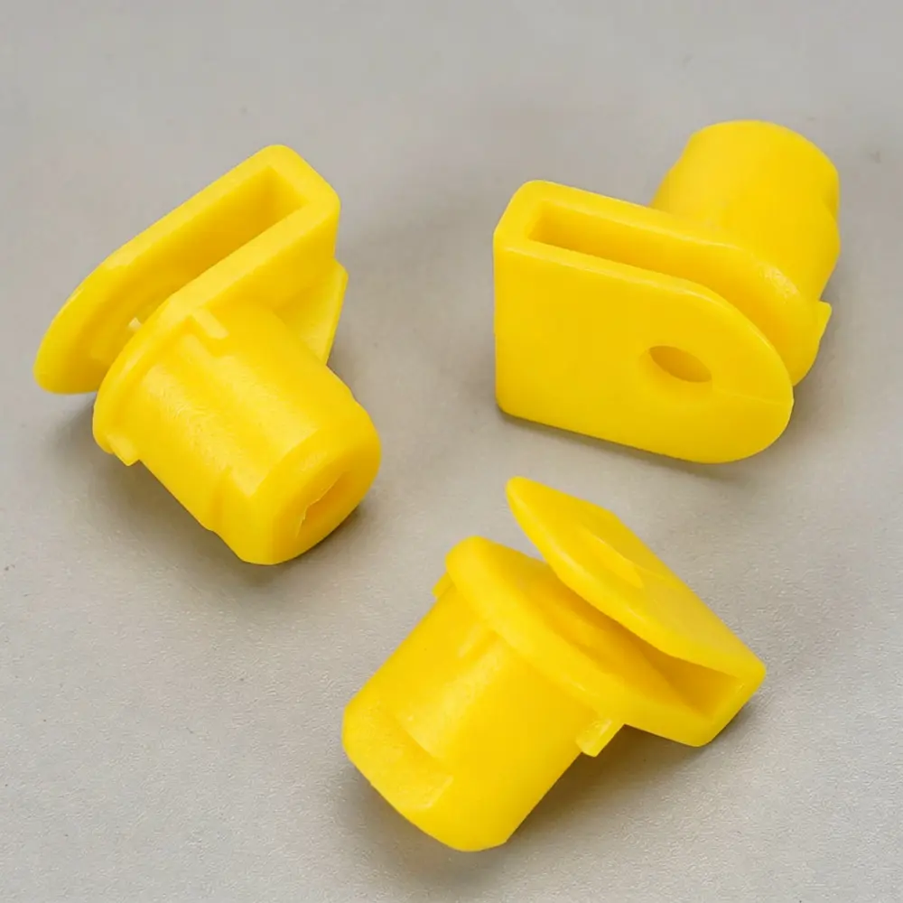07147212877 Grille Clip - BMW — product photo 2 of 4 — aftermarket auto part by MotiveCrate