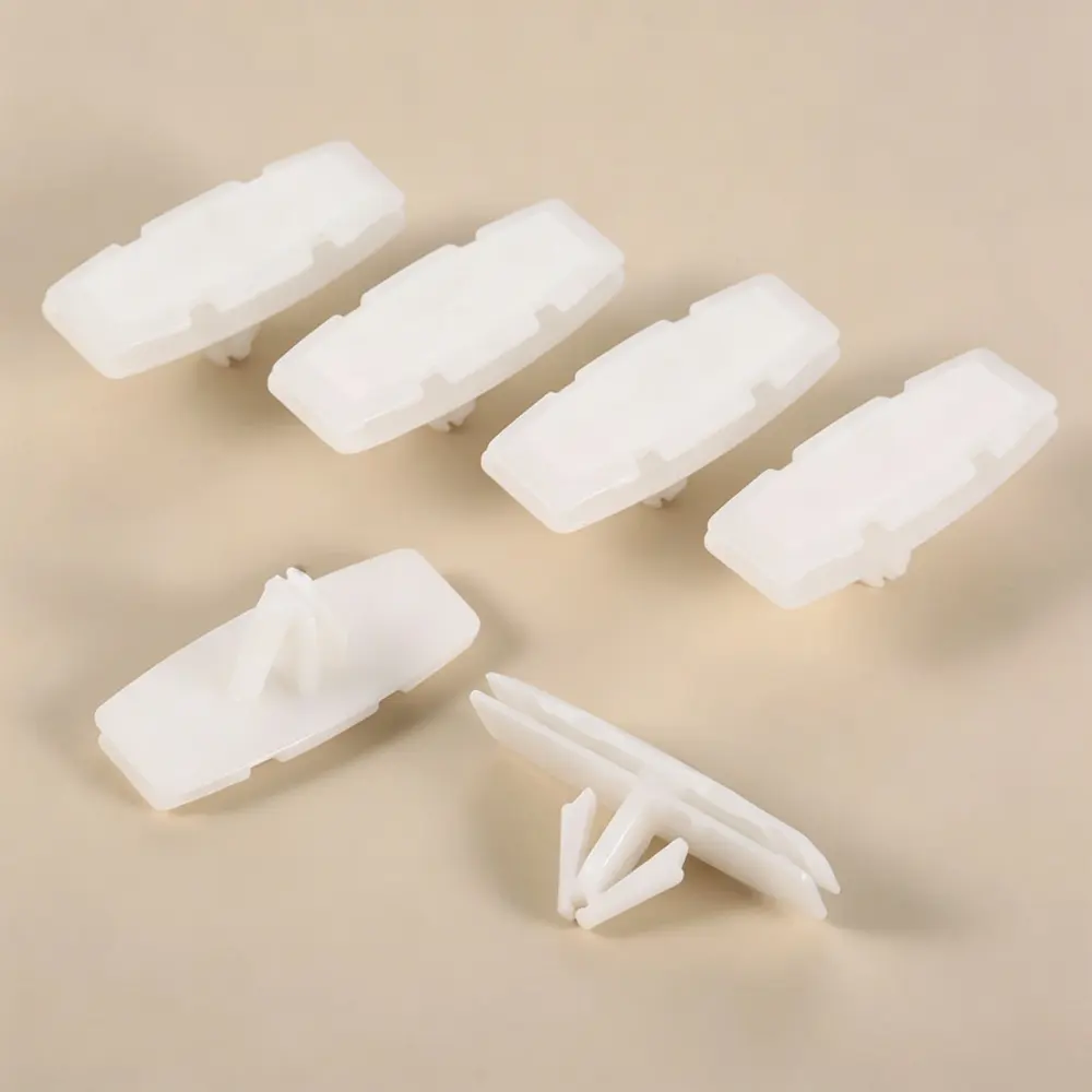 68395634AA Rocker Panel & Door Sill Clip - Jeep — product photo 2 of 4 — aftermarket auto part by MotiveCrate