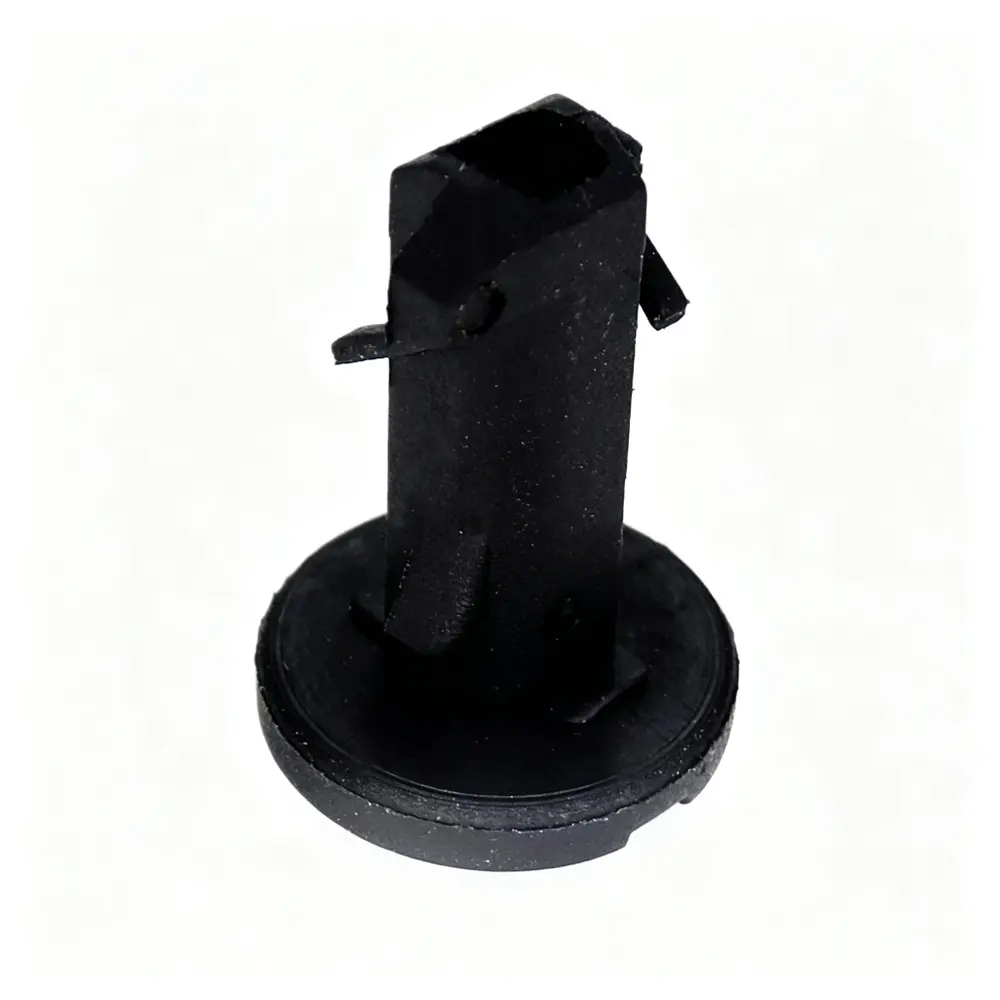 713970432205 Bumper Clip - Land Rover — product photo 3 of 4 — aftermarket auto part by MotiveCrate