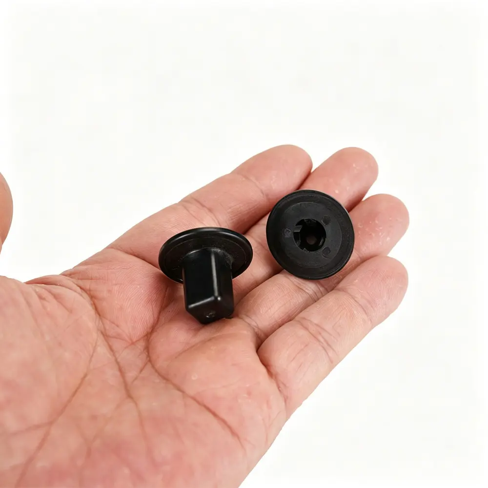 1062702648291 Fender & Wheel Arch Clip - BYD / Changan — product photo 3 of 4 — aftermarket auto part by MotiveCrate
