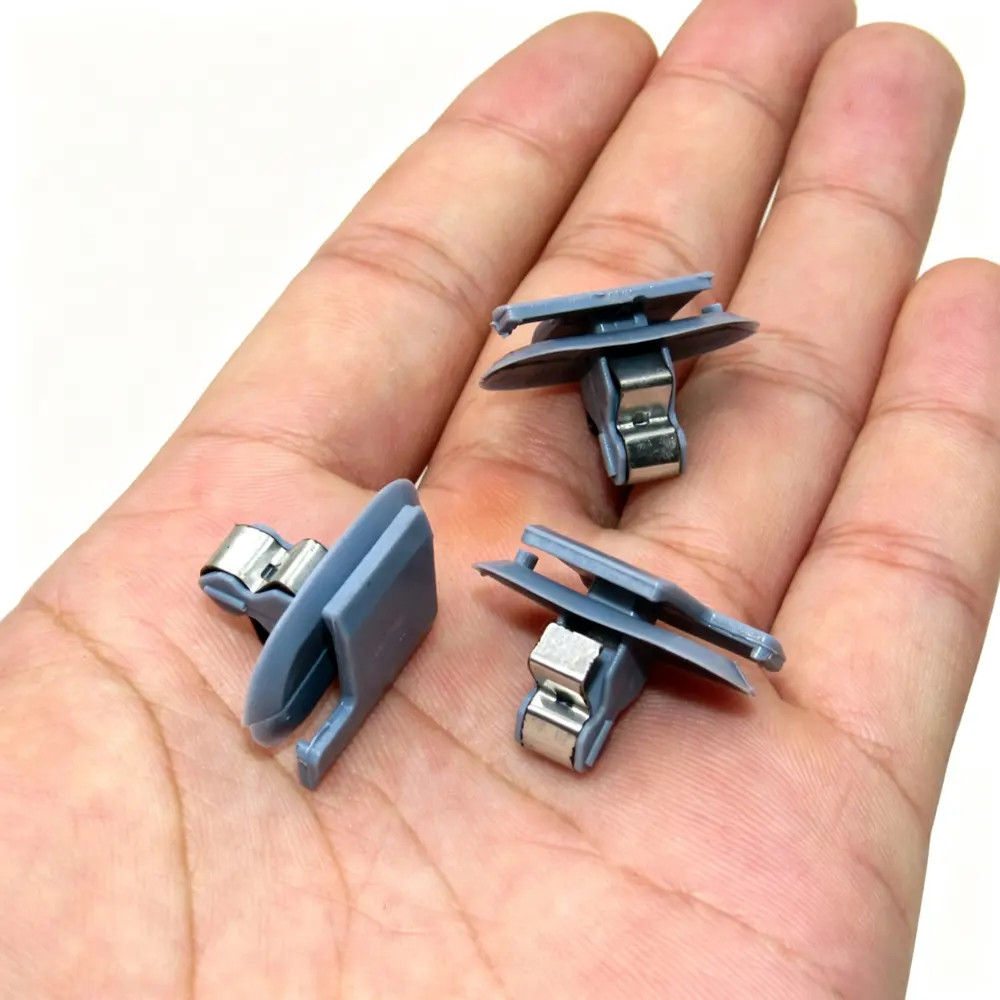 713965236684 Rocker Panel & Door Sill Clip - Land Rover — product photo 2 of 4 — aftermarket auto part by MotiveCrate