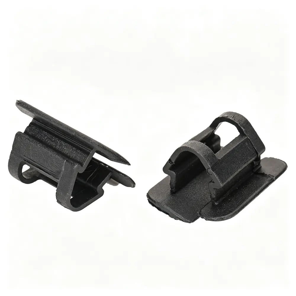 LR027039 Hood Clip - Land Rover — product photo 2 of 4 — aftermarket auto part by MotiveCrate