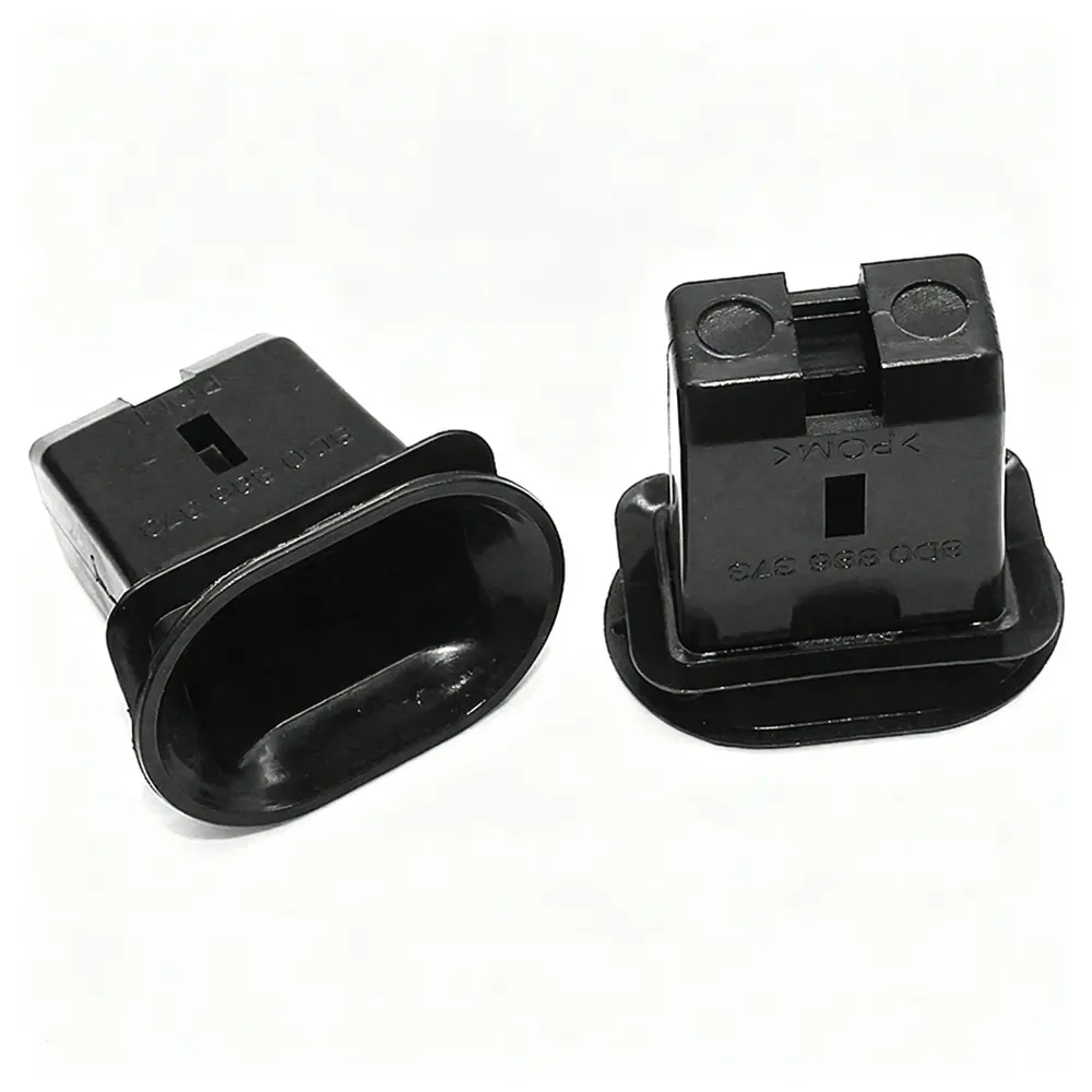8D0886373 Seat Clip - Volkswagen / Audi — product photo 4 of 4 — aftermarket auto part by MotiveCrate