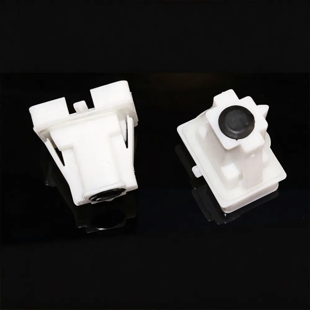 715064977565 Seat Clip - Peugeot / Citroen — product photo 2 of 5 — aftermarket auto part by MotiveCrate