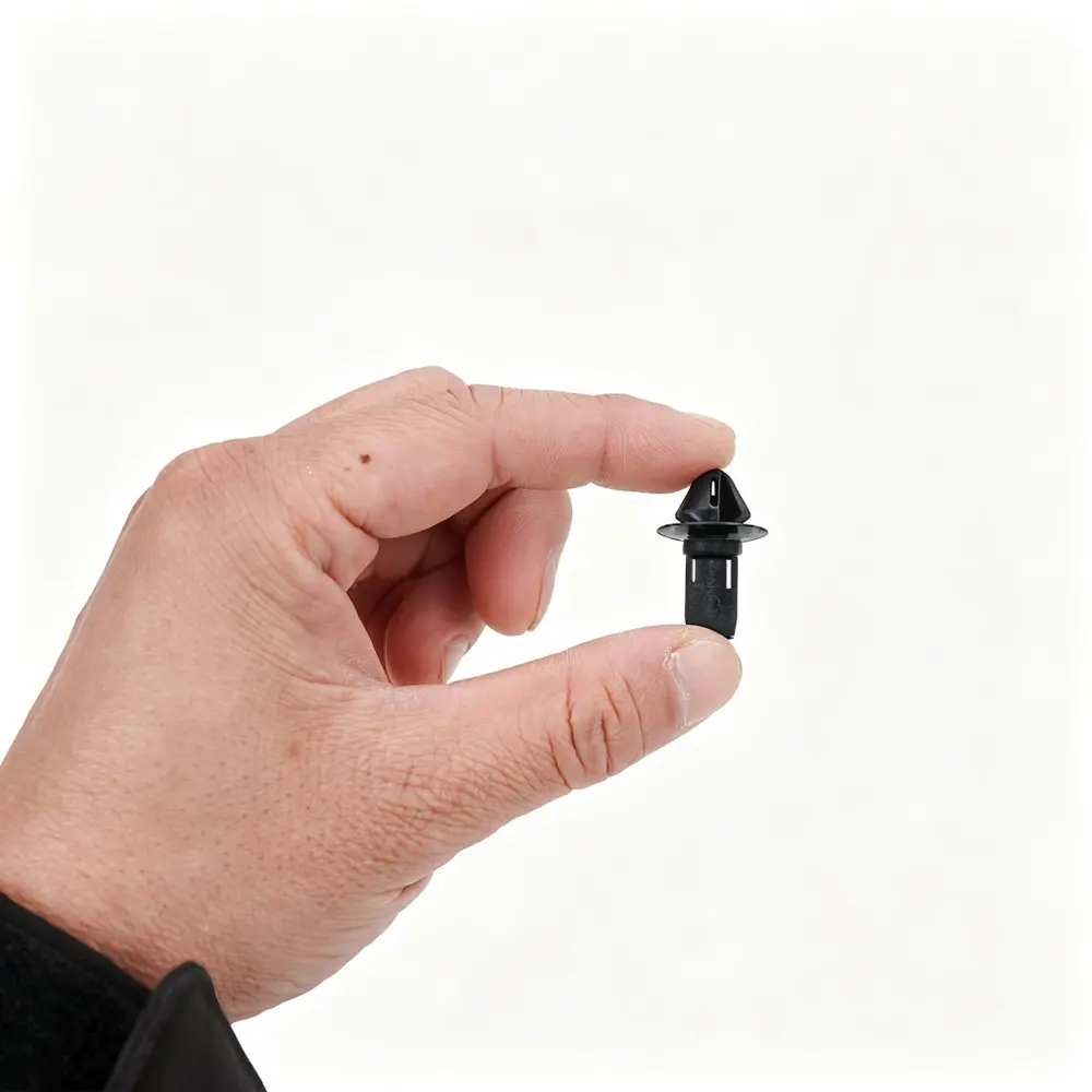 68213168AA Grille Clip - Chrysler / Dodge — product photo 3 of 4 — aftermarket auto part by MotiveCrate