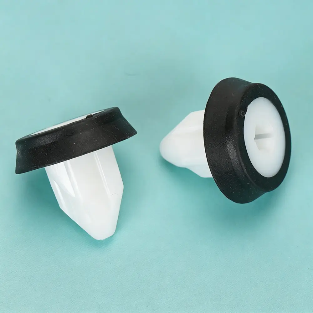 1041590873505 Fender & Wheel Arch Clip - Universal Fit — product photo 2 of 4 — aftermarket auto part by MotiveCrate
